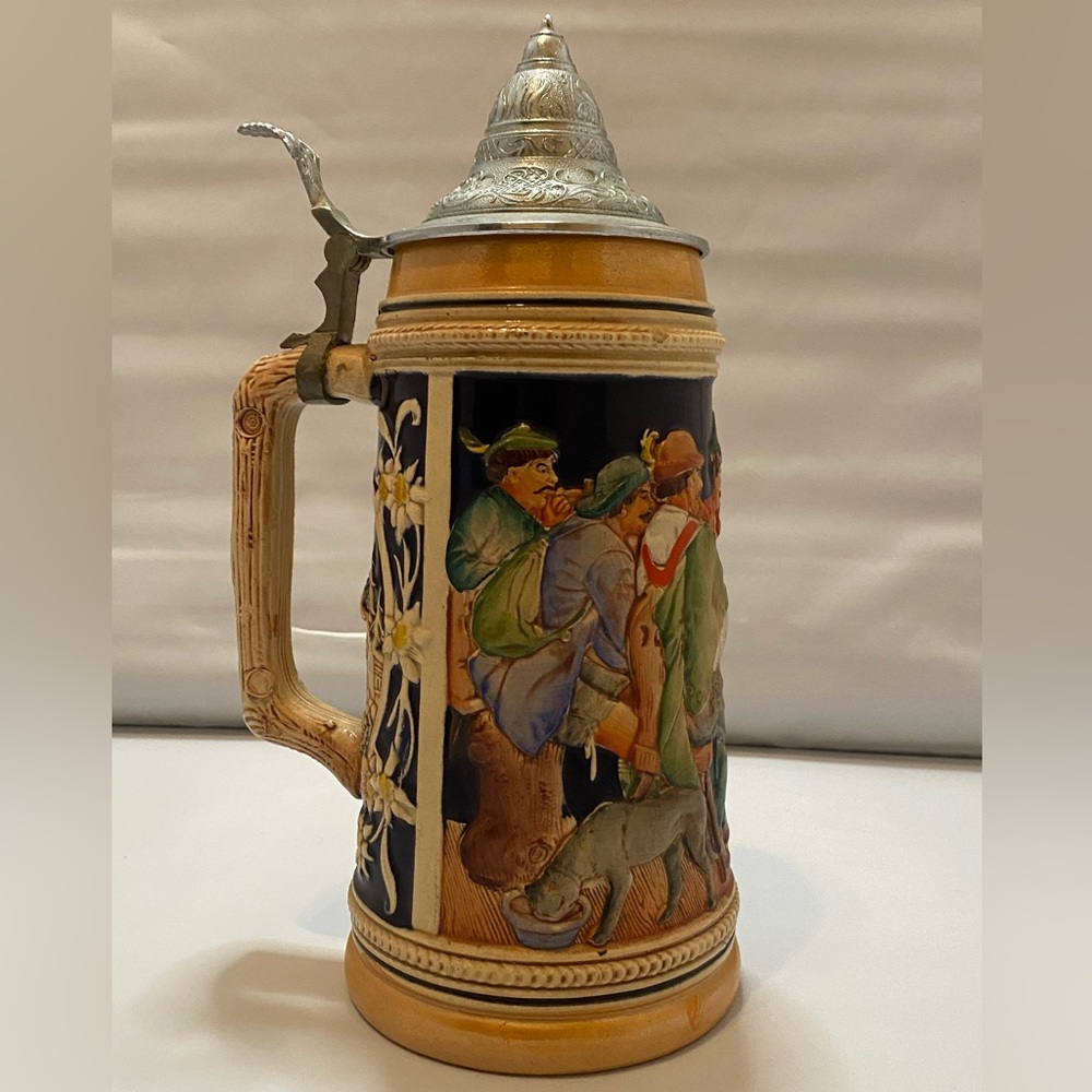 Vintage 2L German Beer Stien Hand Painted In Germany